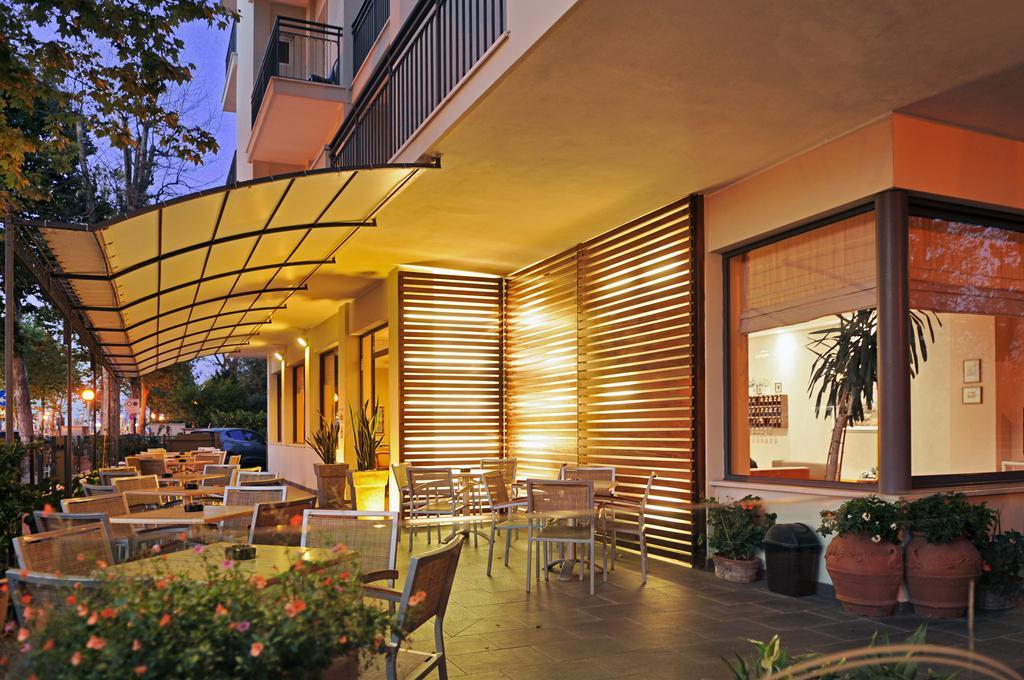 Hotel Prater Cesenatico Exterior foto